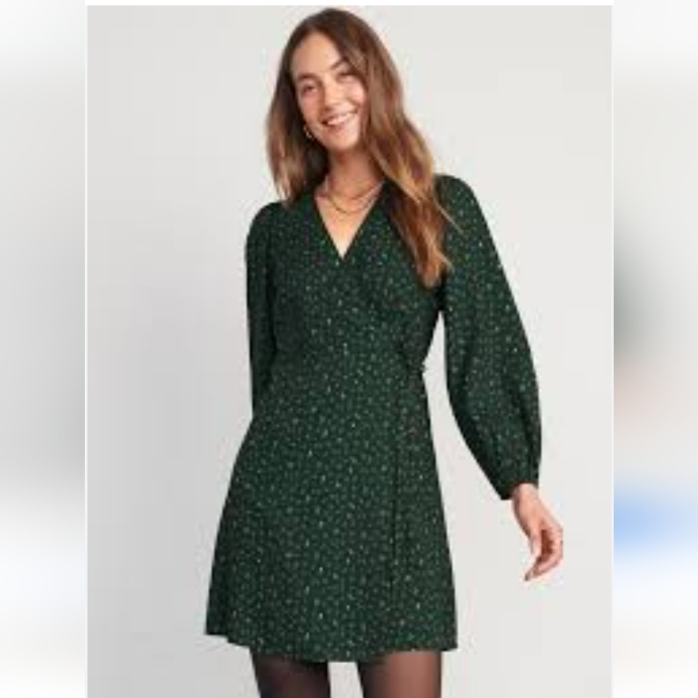 Old Navy Floral Green Wrap Long Sleeves Dress NWT